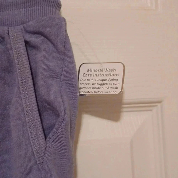 💙🐾mineral washed short with rib trimmed pockets. Light blue - Picture 5 of 7